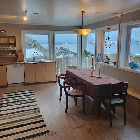Holiday home Private By The Sea Vestvagoy